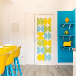 Sunny Flat